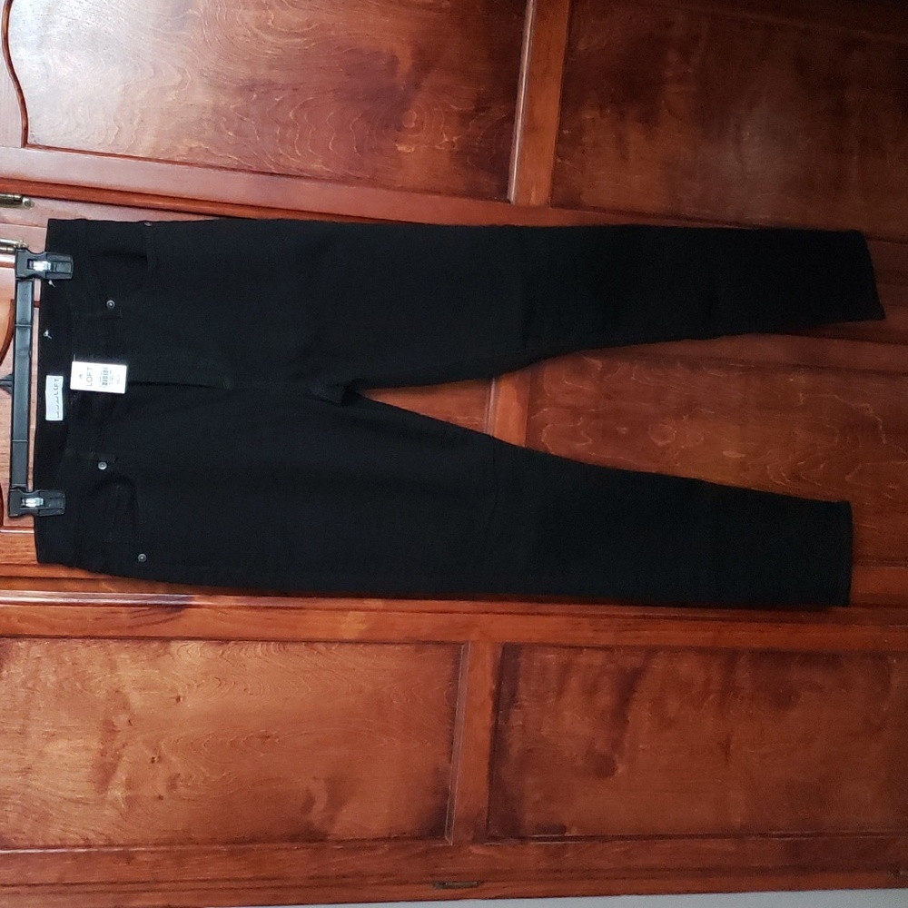 NWT Women's LOFT size 30/10 Black Skinny Pants